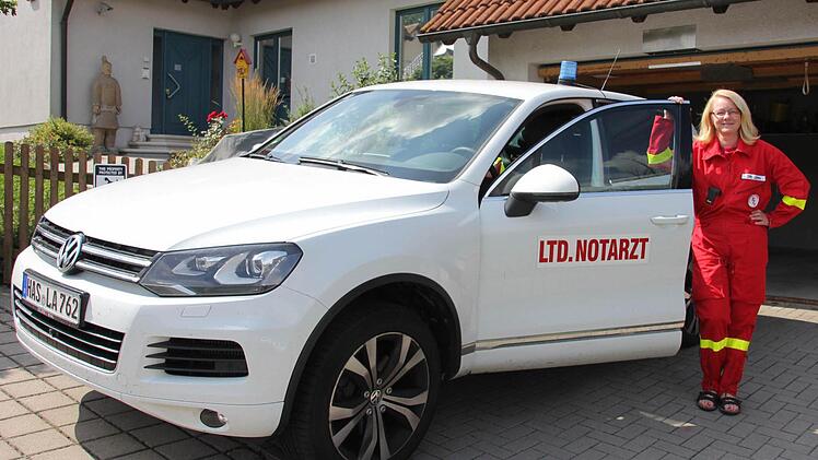 Leonore Jahn weiß um die Probleme der Notärzte in der Region. Selbst im Urlaub ist die Ärztin aus Maroldsweisach viel im Einsatz. Foto: Ralf Kestel