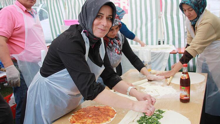 Für türkische Frauen bieten die Vhs und der Integrationsbeirat ein neues Kursprogramm an. Foto: Archiv