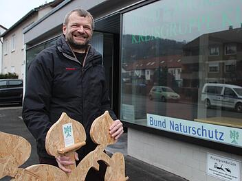 Stellvertretender Vorsitzender Karlheinz Vollrath - hier vor dem neuen BN-Büro in der Hans-Herold-Straße 4 - führt derzeit kommissarisch die Bund-Naturschutz-Kreisgruppe Kulmbach. Foto: Stephan Tiroch
