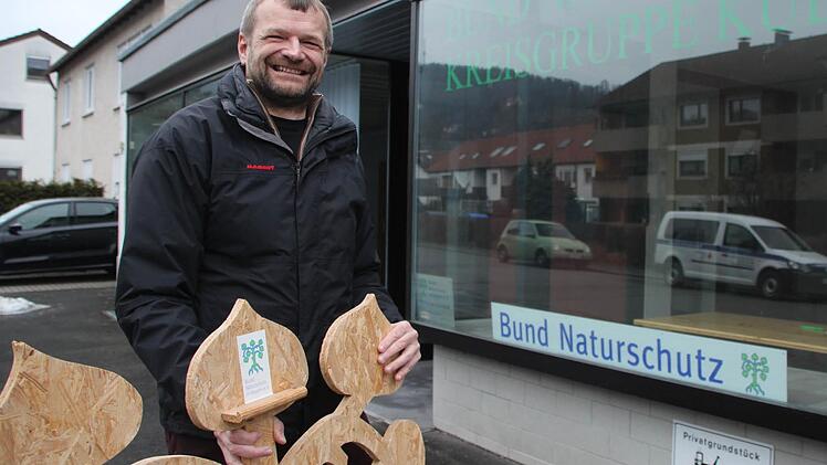 Stellvertretender Vorsitzender Karlheinz Vollrath - hier vor dem neuen BN-Büro in der Hans-Herold-Straße 4 - führt derzeit kommissarisch die Bund-Naturschutz-Kreisgruppe Kulmbach. Foto: Stephan Tiroch