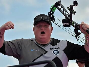 Bejubelt seine Bronzemedaille bei den deutschen Meisterschaft in Berlin: Stefan Heinickel vom SSV Nüdlingen.Eckhard Frerichs