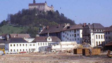 Ein Bild aus dem Jahr 1979, kurz nach dem Abriss der Klostermühle und der Becknmühle. Auf dem Grundstück wurde der Kaufplatz errichtet, der nach 41 Jahren wieder abgerissen wird.  Foto: BR-Archiv