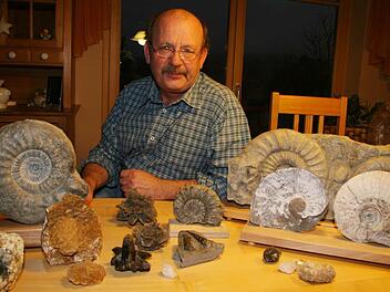 Karl-Heinz Friedrich aus Marienweiher ist steinreich - im wahrsten Sinne des Wortes: Denn er sammelt Versteinerungen und Mineralien, aber nur heimische. Fotos: Sonja Adam