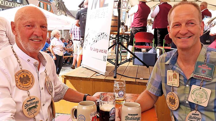 Sie waren schon einmal Majestät: die ehemaligen Bierkönige Hartwig Heller (li.) und Harald Greich.
