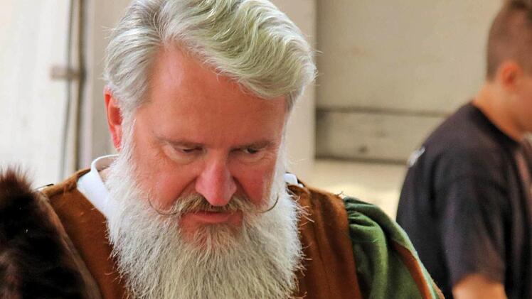 Der Barbier zog an diesem Nachmittag ausnahmsweise keine Zähne, sondern konzentrierte sich aufs Haareschneiden.  Dieter Britz