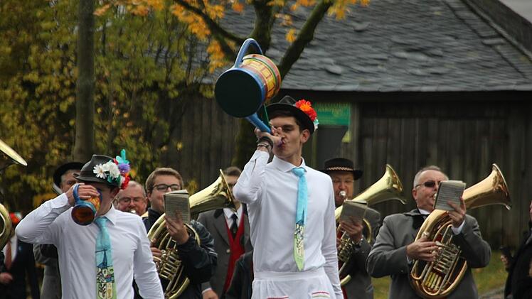 Die Trachtenkirchweih wird auch in Windheim von den jungen Leuten noch gefeiert. Veronika Schadeck