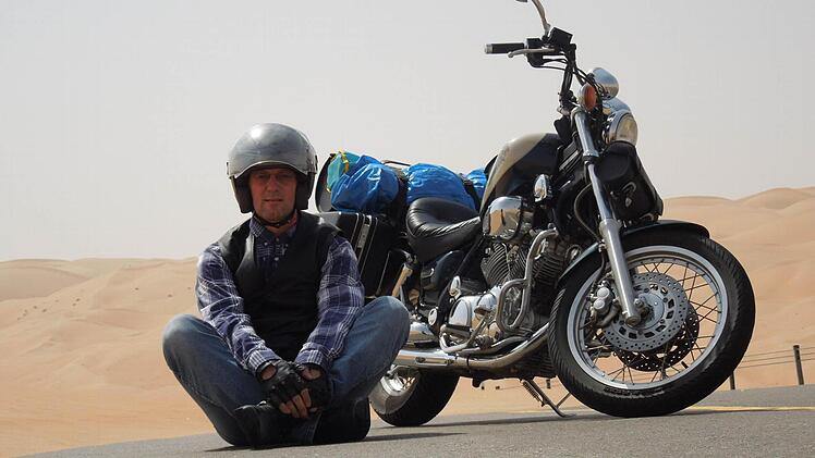 Hans-Jürgen Lauer genießt bei seinen Motorradausflügen die traumhafte Landschaft, die ihn auch in die Wüste führt. Fotos: Hans-Jürgen Lauer