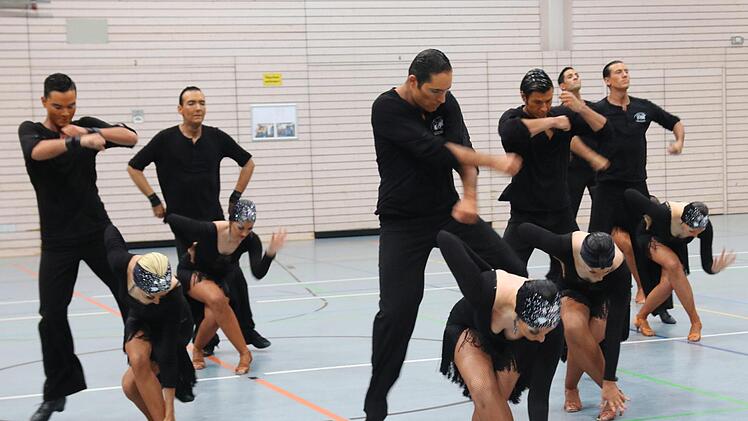 Das A-Team stellte einem ausgewählten Publikum seine neue, anspruchsvolle  Choreografie vor.  Foto: Michael Stelzner