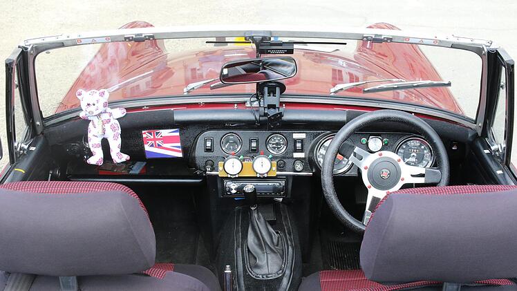 Impressionen vom 15. Coburger Old- und Youngtimertreffen auf dem Schlossplatz.Foto: Wolfgang Desombre