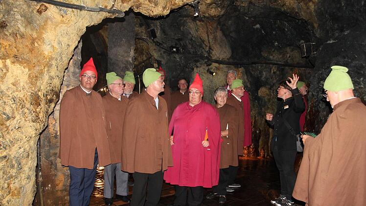 Die Kulmbacher Delegation bei der Besichtigung der Saalfelder FeengrottenWerner Reißaus