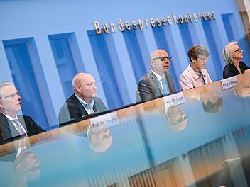 Vorstellung des Fr&uuml;hjahrsgutachten 2026