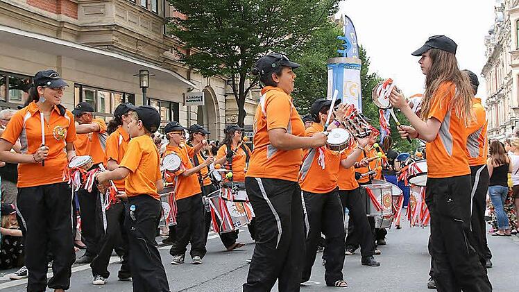 Impressionen vom Samba-Umzug 2015. Foto: Albert Höchstädter