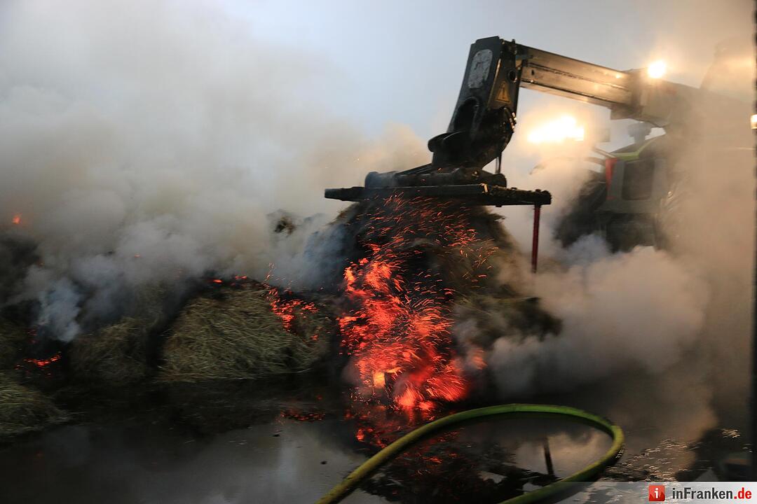 Feuer zerstört Scheune in Hohn am Berg