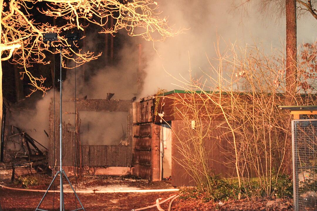 Mittelfranken: Wohnhaus brennt völlig nieder