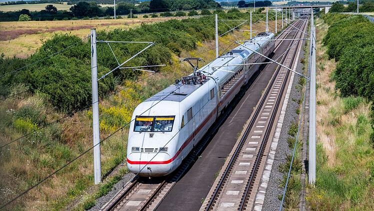 Deutsche Bahn testet neuen Hochgeschwindigkeitszug von Siemens