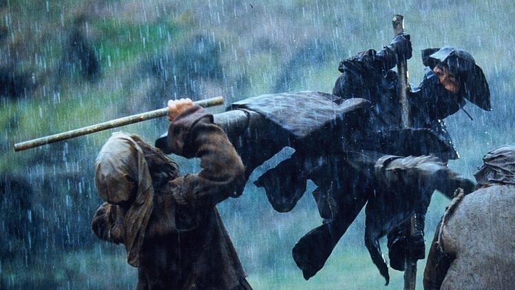 So etwas haben die mittelalterlichen Bauern des G&eacute;vaudan noch nicht erlebt. Irokese Mani (Mark Dacascos) tritt in bester Martial-Arts-Manier in ihre Gesichter.