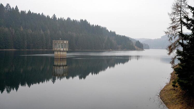 92 Hektar groß ist die Wasserfläche des Stausees Mauthaus. Foto: Ronald Rinklef