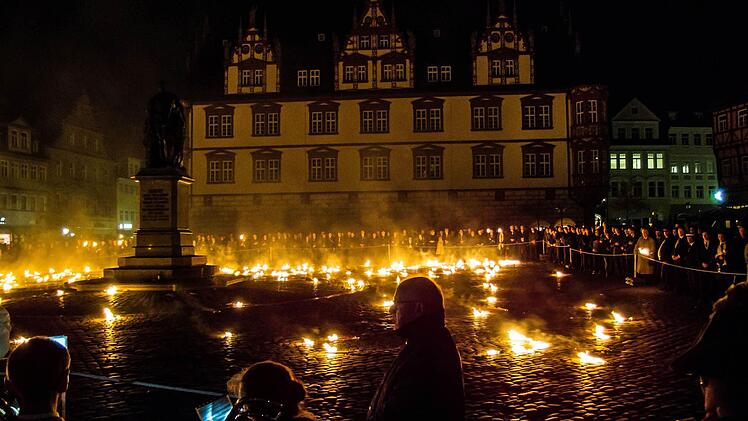 Impressionen vom CC-Fackelzug und der Mahnstunde auf dem Coburger MarktplatzFoto: Jochen Berger