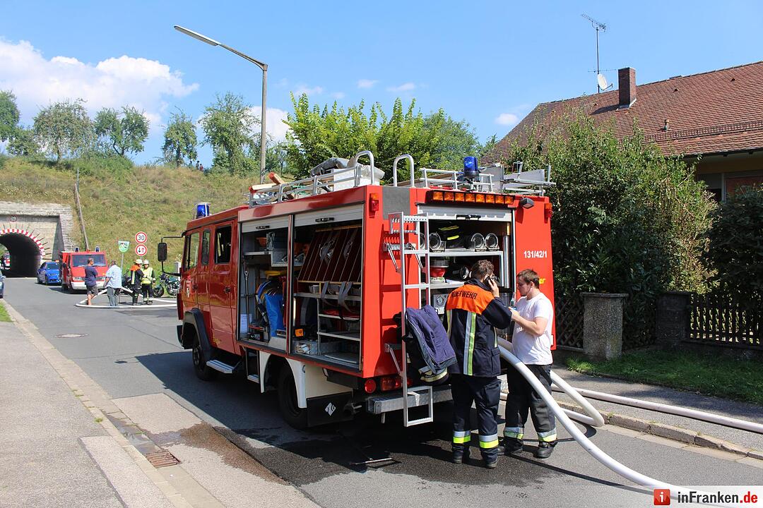 Garage in Burgthann brennt ab