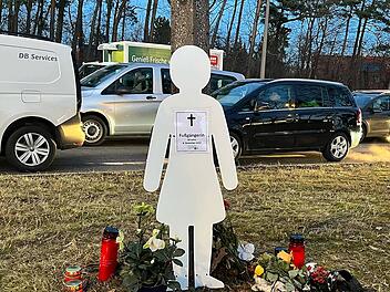 Weiße Figur in Nürnberg: Dahinter verbirgt sich eine Tragödie