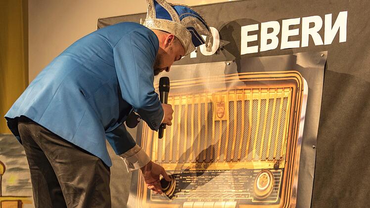 Radio Ebern noch 100 Prozent analog Foto: Rudolf Hein