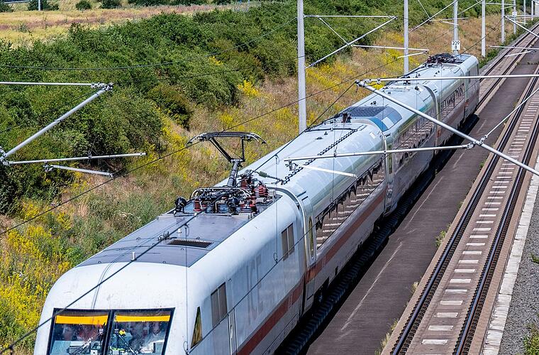 Prestigeerfolg für schnelle Siemens-Züge in Vietnam