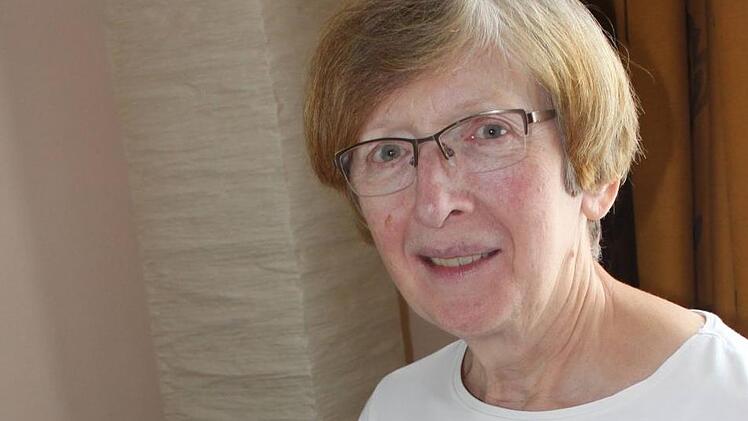 Anna Dippold hat Vieles aufgehoben, was an ihr Arbeitsleben bei der Firma Striwa erinnert.