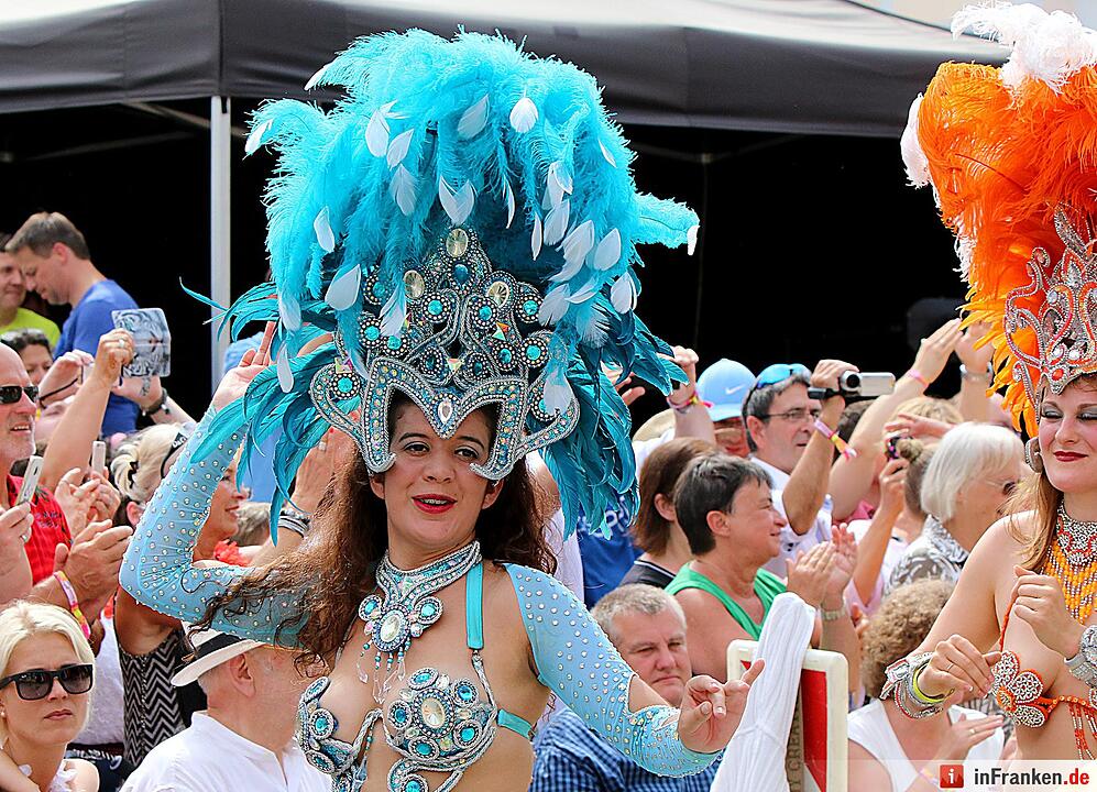 C_0710_Sambaumzug_32