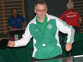 Klaus Landmann vom TSC Pottenstein scheiterte im Finale erst im Entscheidungssatz und ist Vizemeister der AK 50 (C/D-Klasse). Foto: Hans Franz