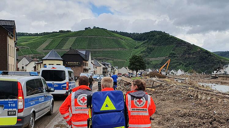 Das BRK im Hochwasser-Einsatz.  Foto: BRK/LGST