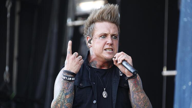RIP15 - Papa Roach