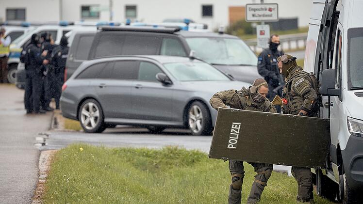 Gr&ouml;&szlig;erer Polizeieinsatz in der Oberpfalz