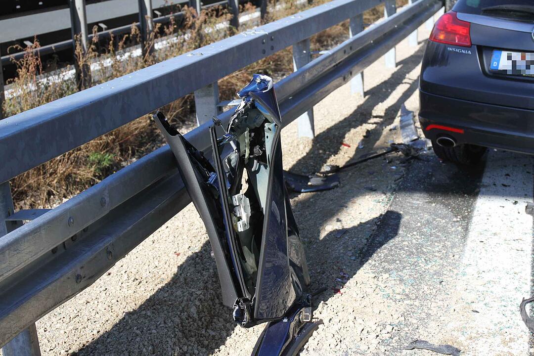 Schlimme Unfallserie auf der A9: Drei Personen schweben in akuter Lebensgefahr