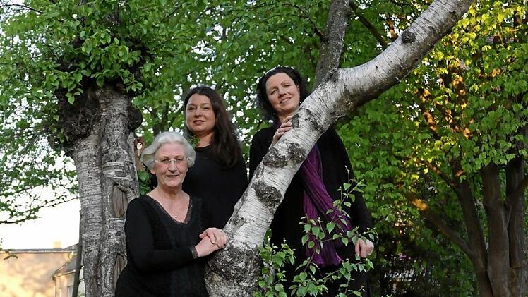 Musik für zwei Gesangstimmen und Orgel interpretieren Alena-Maria Stolle, Karin Lasa und Gabriele Wadewitz am 7. Oktober in der Coburger MorizkircheFoto: PR