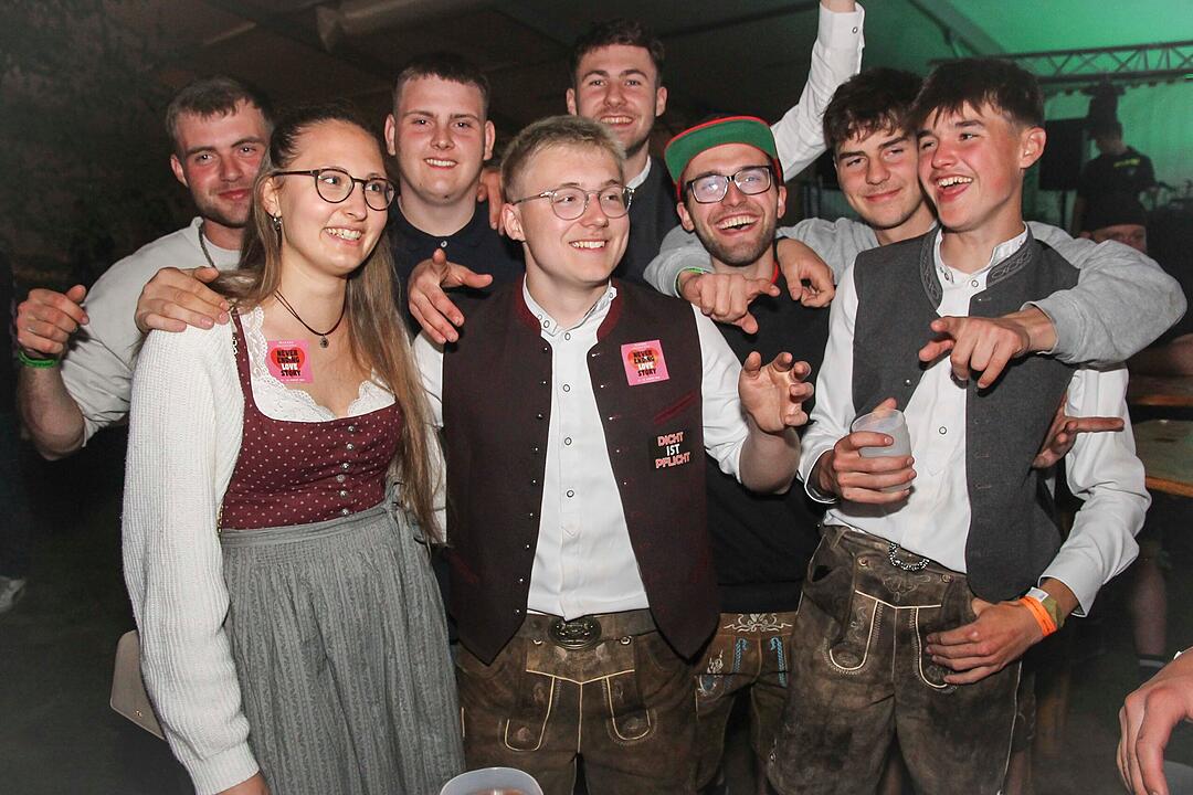 Party mit den DORFROCKERN Party mit den DORFROCKERN