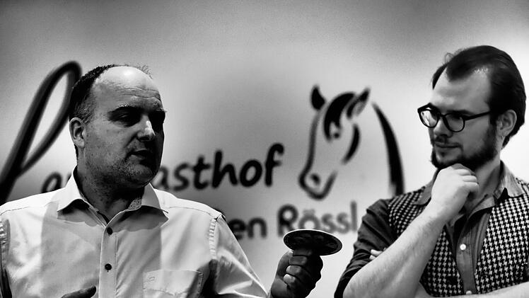 Redakteurs-Volontär Johannes Schlereth (rechts) und Daniel Wehner.