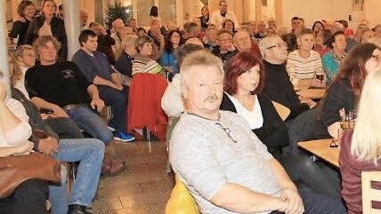 Das Thema Wasser bewegte die Gemüter bei der Bürgerversammlung in Schney.  Foto: Gerda Völk