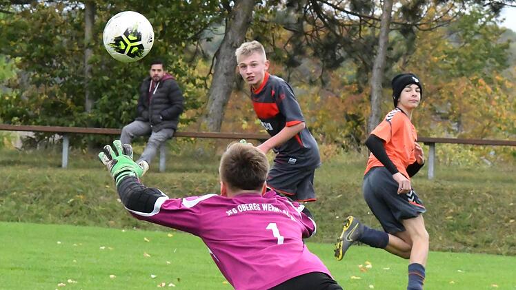 Der neue Jugendspielleiter Alexander Schreiner fungierte bei der U-15-JFG Oberes Werntal als Co-Trainer. Der Ebenhausener ist aber auch als Schiedsrichter gut bekannt.