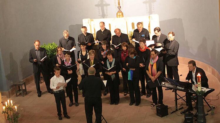 Der Kammerchor sorgt in der Christuskirche für Besinnung.