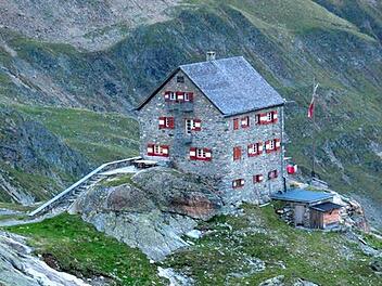 Die Erlanger Hütte im Ötztal ist in einer Höhe von 2550 Metern errichtet worden. Foto: Peter Steeger.