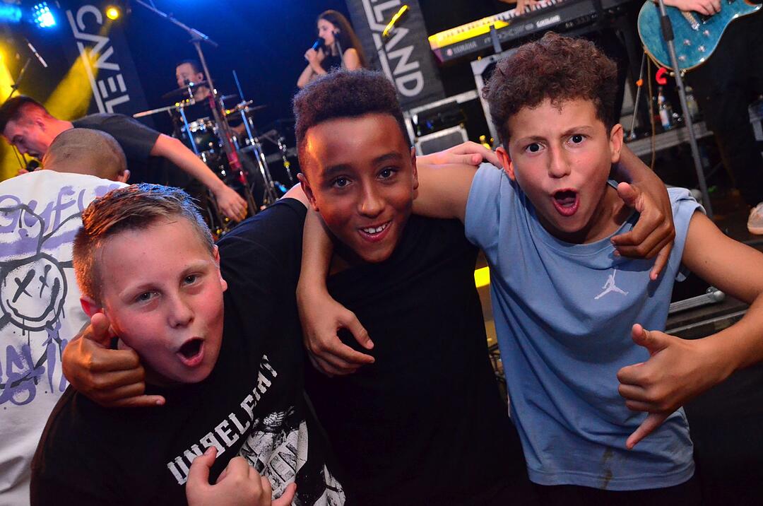 Party mit der Band "CAVELAND"