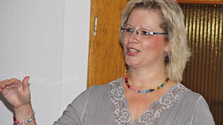 Christine Kettler-Pohl ist die Dirigentin des Gesangvereins "Concordia" Maroldsweisach. Fotos: Helmut Will