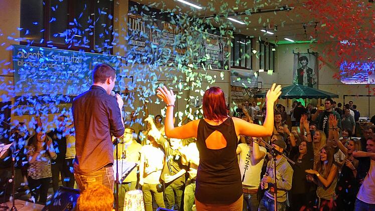 Ohne den unerm&uuml;dlichen Einsatz hinter den Kulissen ist ein Event wie dieses Festival nicht zu stemmen.  Foto: Klaus Schmitt