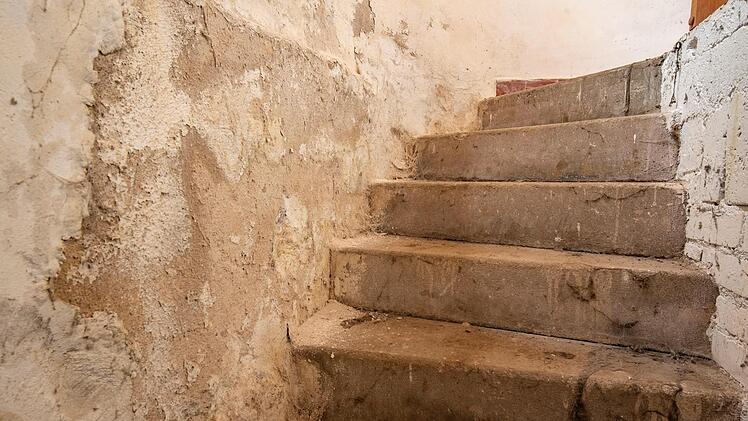 Und hinunter in den Keller... Foto: Jürgen Hüfner