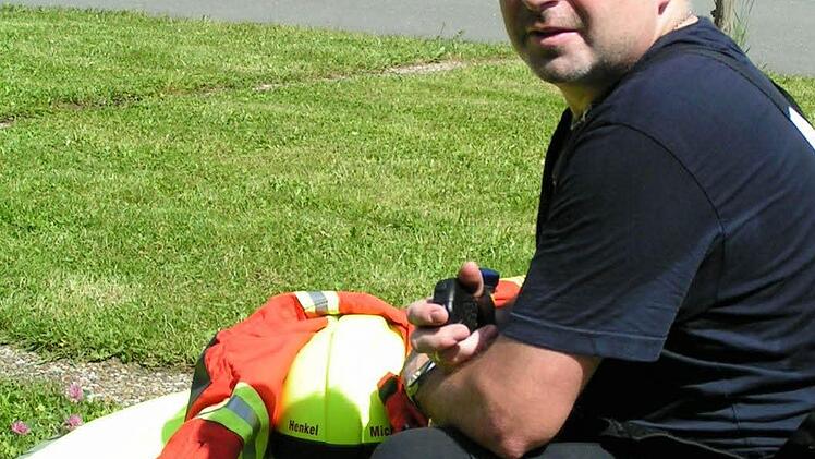 Einsatzleiter Adjutant Michael Henkel nach getaner Arbeit