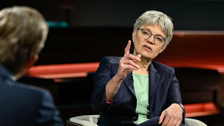 Journalistin Antje H&ouml;ning &uuml;berraschte den ZDF-Moderator am Donnerstagabend mit einem drastischen Vorschlag.