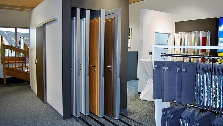 Zum Hausbau benötigte Materialien und Zubehör aller Art findet der Interessent im neuen Kundenzentrum