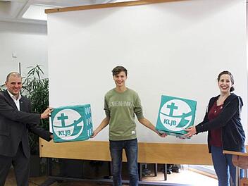 Der neue Di&ouml;zesanvorstand der Katholischen Landjugendbewegung W&uuml;rzburg (von links): Di&ouml;zesanlandjugendseelsorger Florian Meier sowie die Di&ouml;zesanvorsitzenden Manuel Rettner und Rebekka Hettrich. Foto: Alina G&ouml;bel