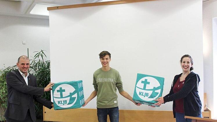 Der neue Diözesanvorstand der Katholischen Landjugendbewegung Würzburg (von links): Diözesanlandjugendseelsorger Florian Meier sowie die Diözesanvorsitzenden Manuel Rettner und Rebekka Hettrich. Foto: Alina Göbel