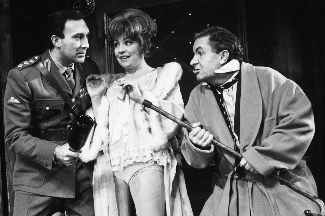 Lee Montague: 16. Oktober 1927 - 30. März 2025 Lee Montague: 16. Oktober 1927 - 30. März 2025